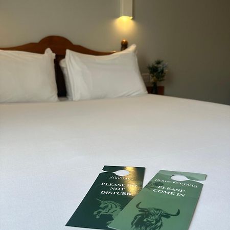Go2 Glasgow Cumbernauld Hotel - Free Parking And Pet Friendly Bagian luar foto
