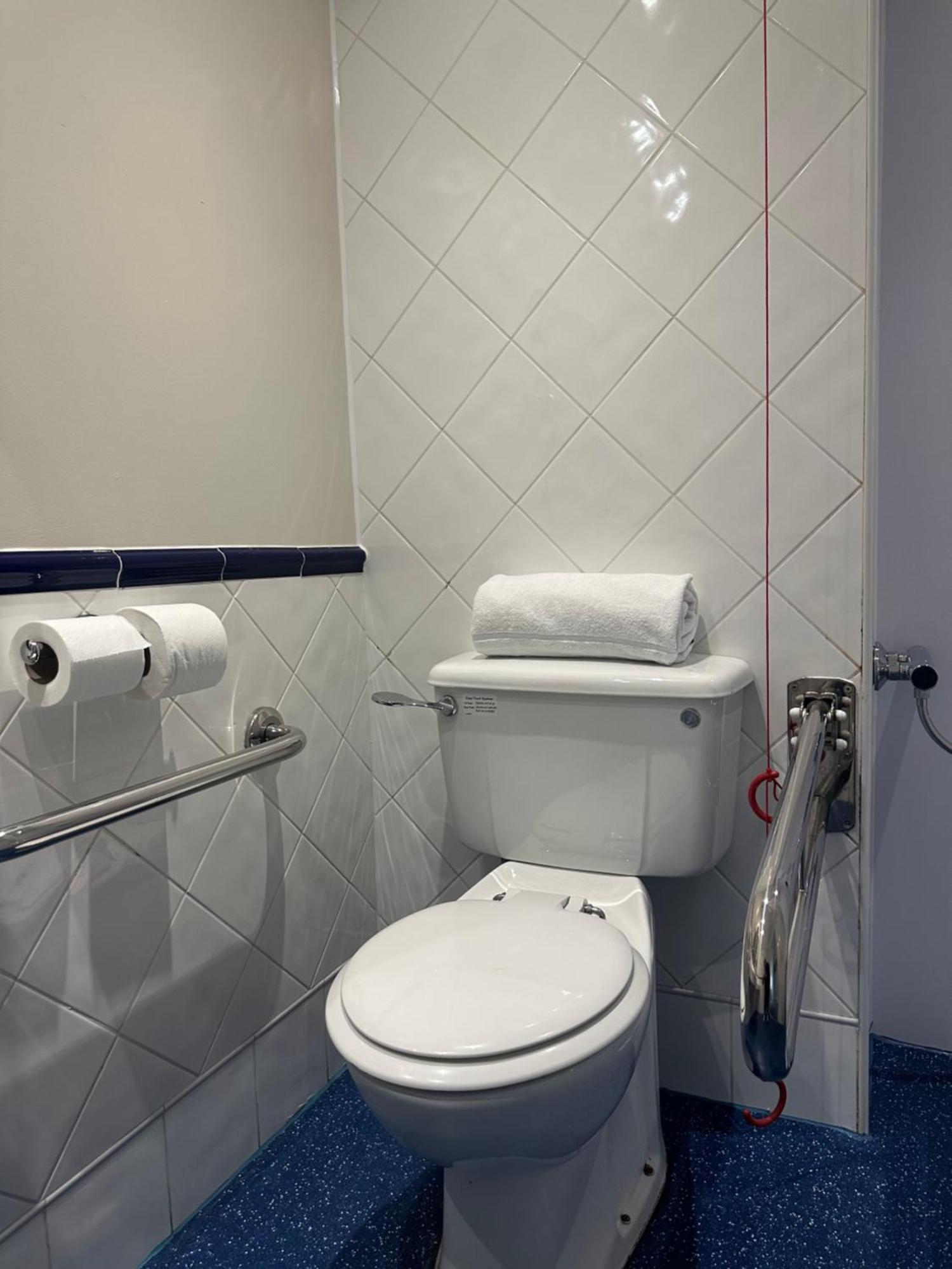 Go2 Glasgow Cumbernauld Hotel - Free Parking And Pet Friendly Bagian luar foto