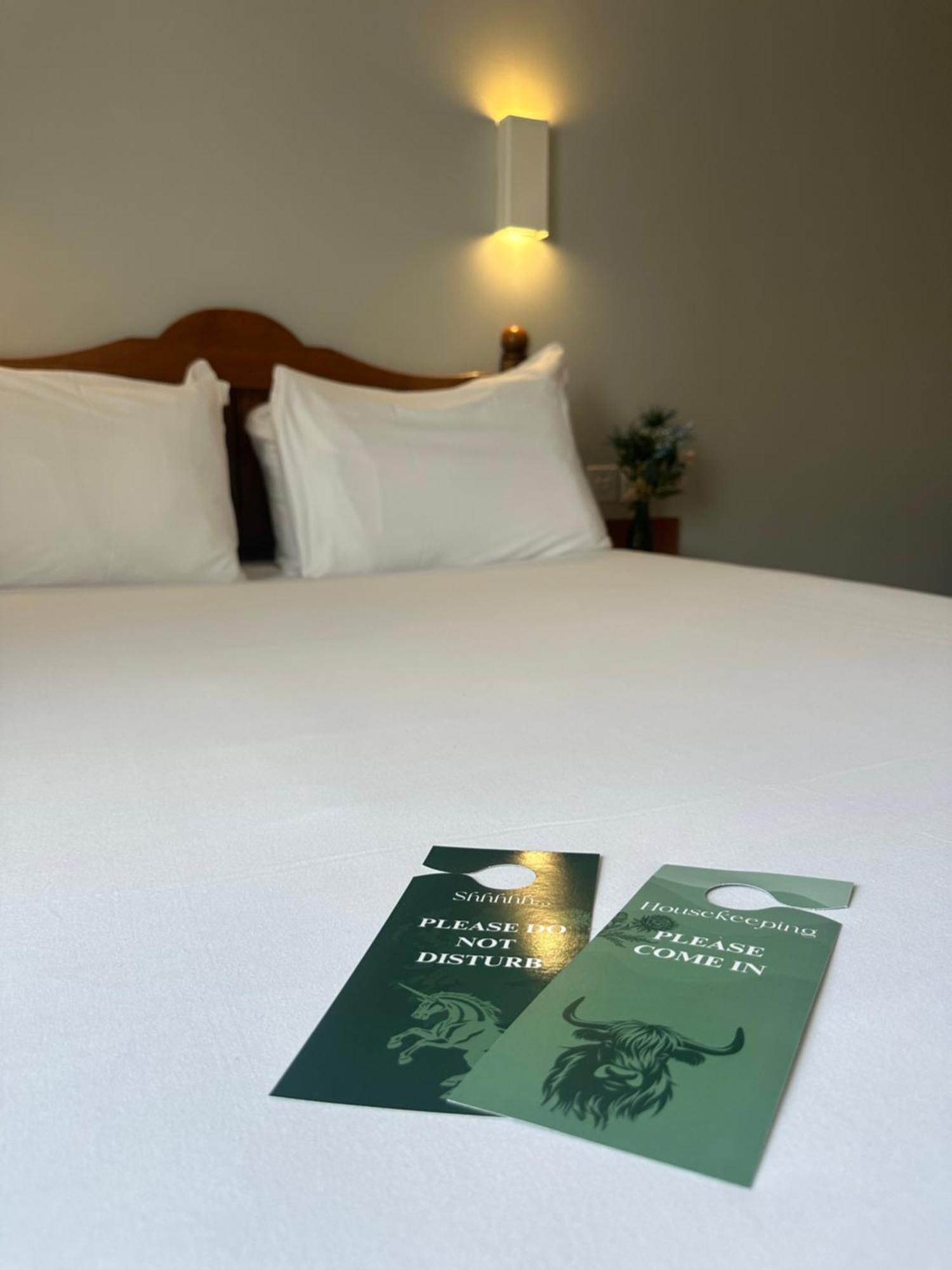 Go2 Glasgow Cumbernauld Hotel - Free Parking And Pet Friendly Bagian luar foto