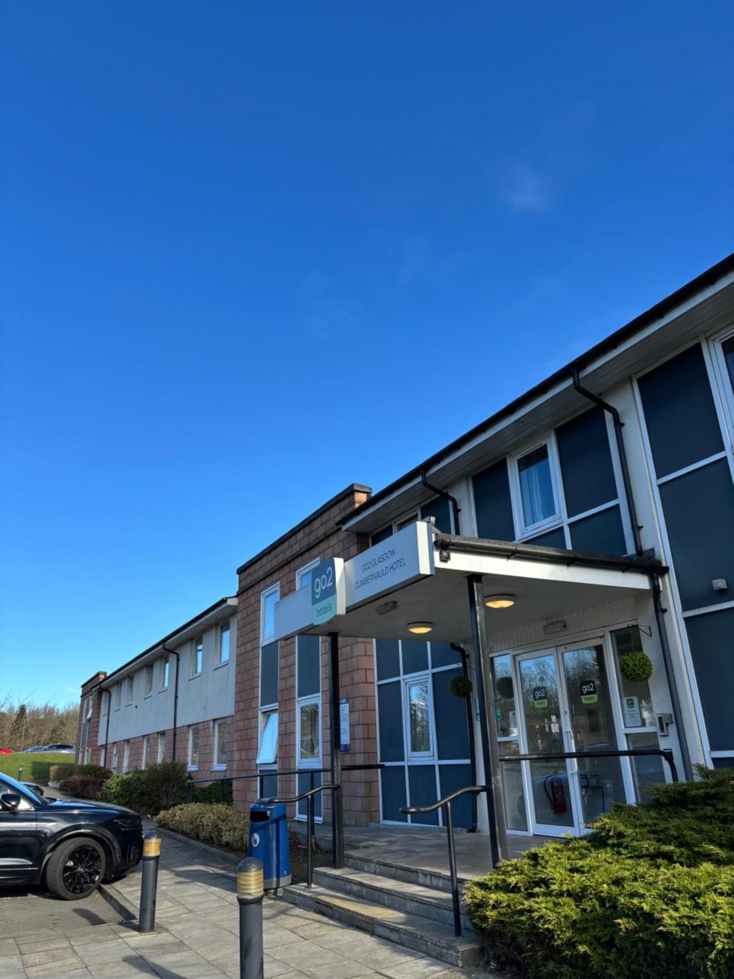 Go2 Glasgow Cumbernauld Hotel - Free Parking And Pet Friendly Bagian luar foto